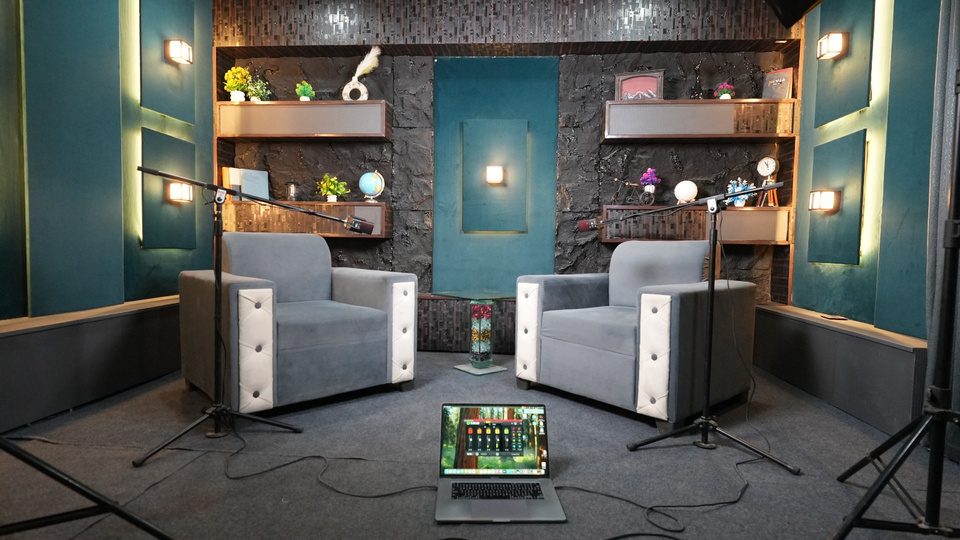 Studio 2 — Symmetrical podcast set